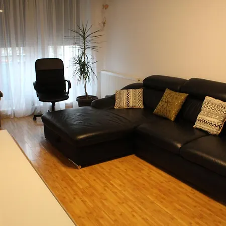 Spiritual With Garden Terrace And Park View Apartment