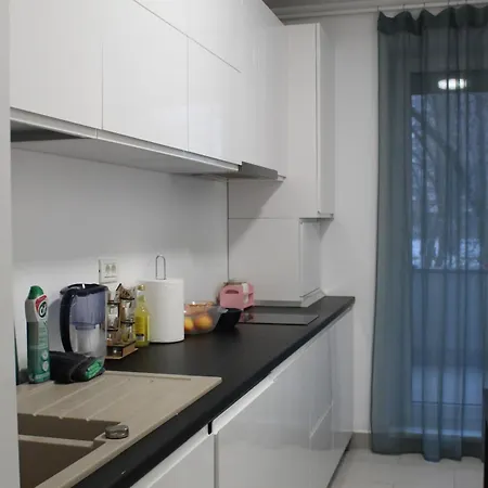 Spiritual With Garden Terrace And Park View Apartment